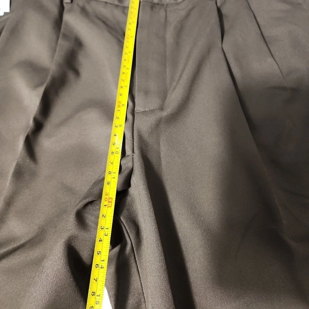 Van Heusen Dress Pants Mens 40x29 Brown Pleated Professional Microfiber